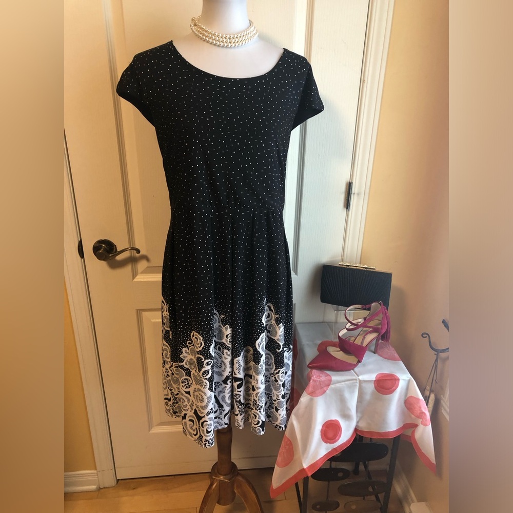 Sale 15$ Polka Dot White Floral Hem fit and flare dress Ricki’s